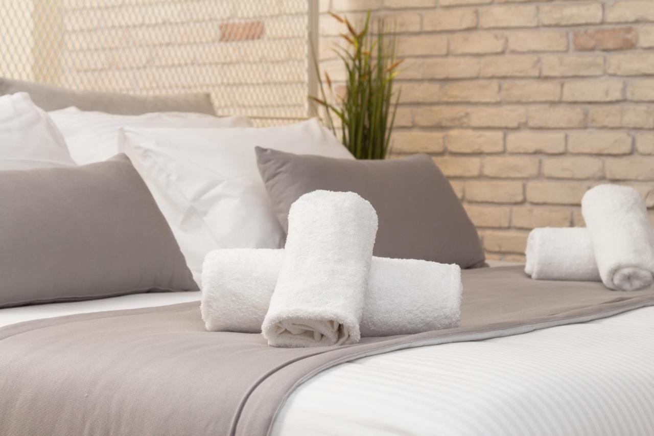 @syngrou Fix Hotel Athen